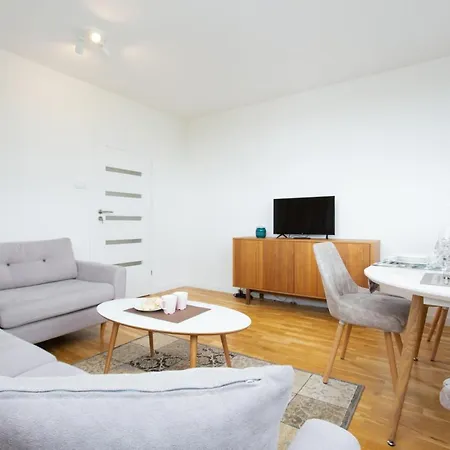 Appartamento Wrzeszcz Slowackiego By Renters Danzica